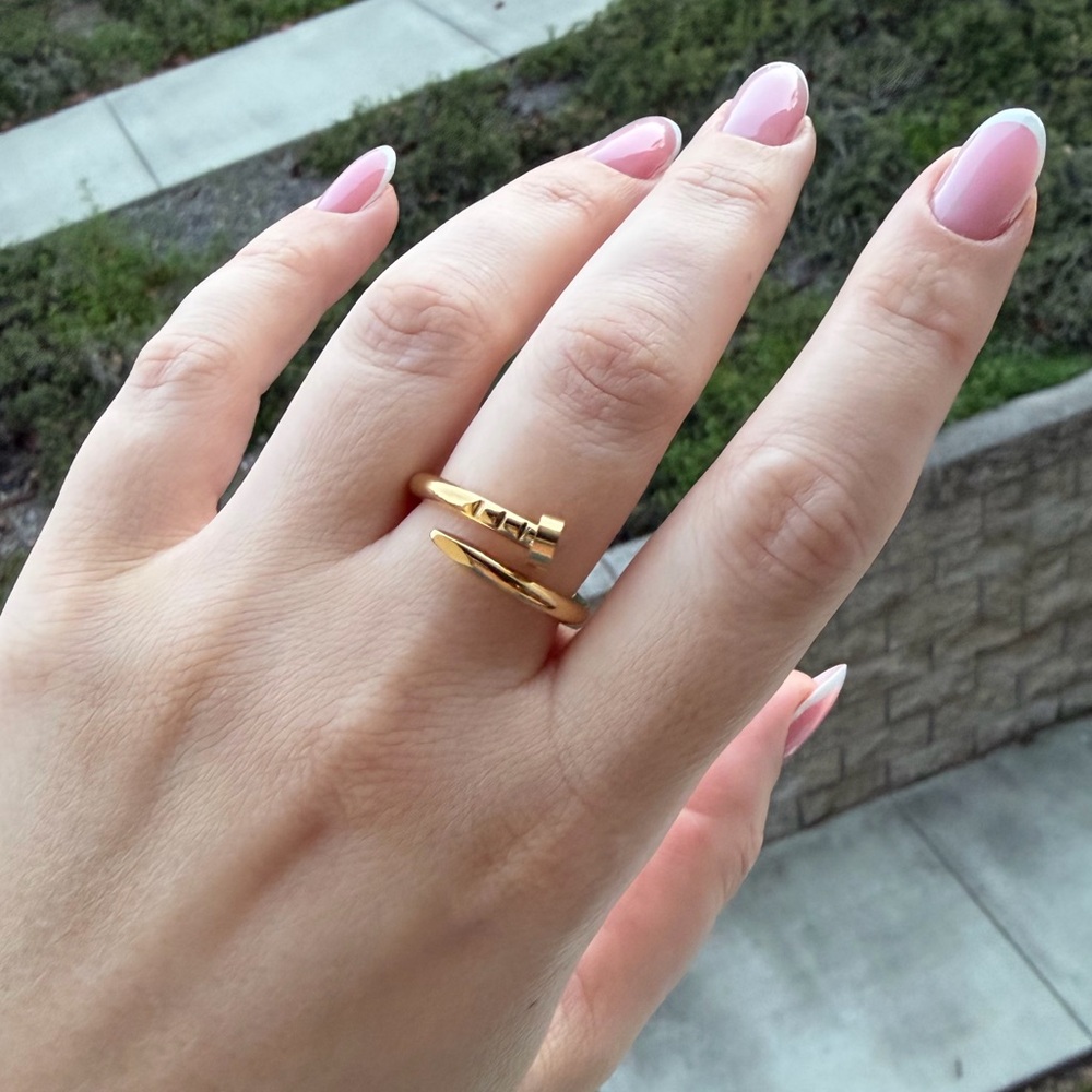 Nail Ring Trendy Design Juste Un Clou Style - Picture 3 of 4